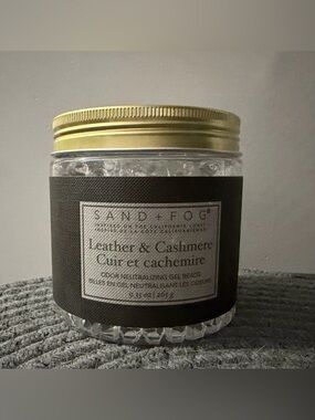 ✨NWT✨ SAND+FOG: Odor Neutralizing Gel Beads -Leather & Cashmere Scent